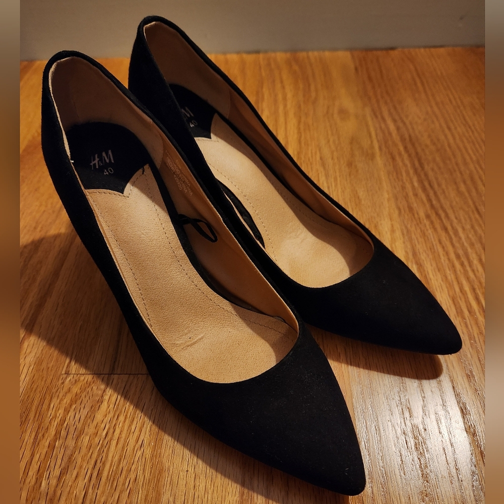 Black Suede Kitten Heels